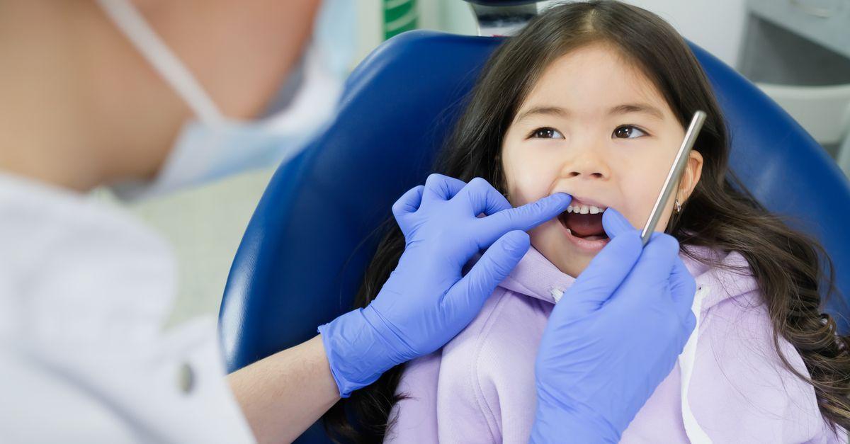 Como escolher o melhor especialista em odontologia infantil local?
